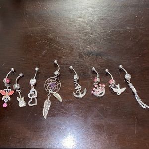 Belly rings / piercings